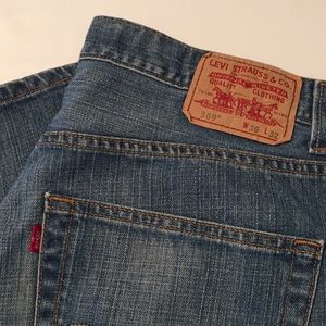 Levi’s 569 36x32 medium wash relaxed